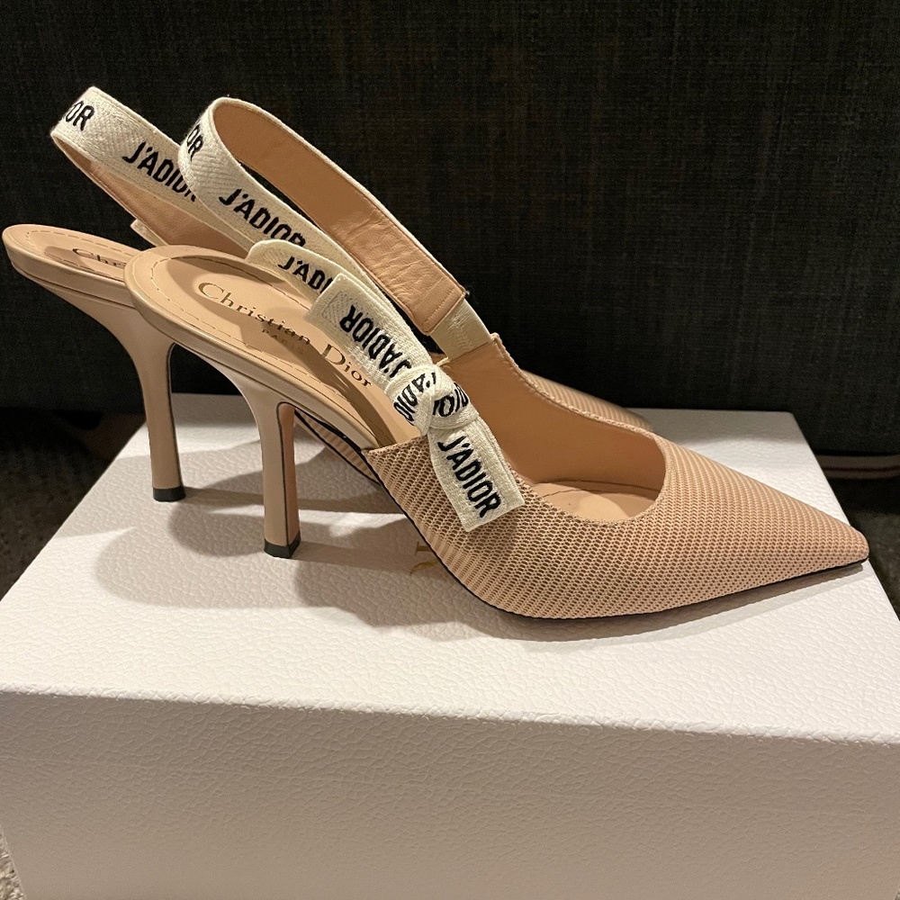 J’ADIOR Slingback pump